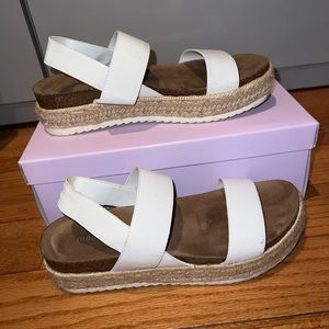 Madden Girl Sandals Size 8